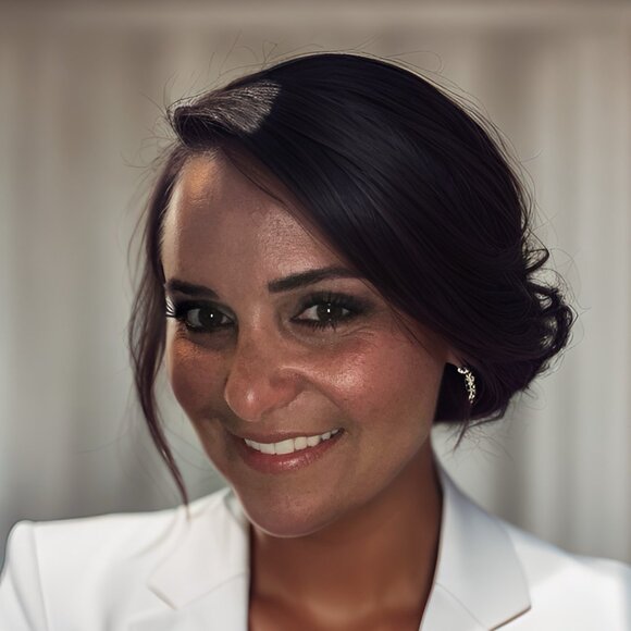 BOUTQ_CHIC IS LIVE!!!!!!!! - Picture 2 of 4